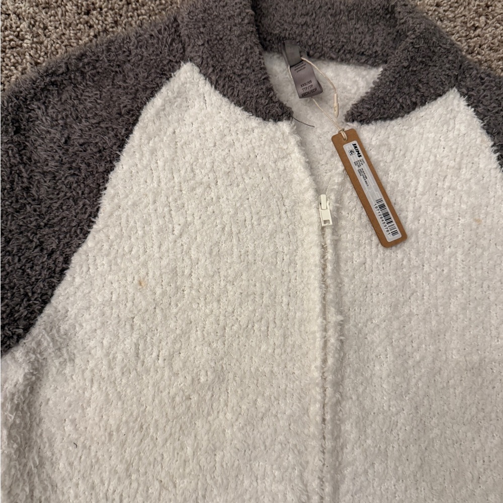 SKIMS Fuzzy Zip-Up Hoodie - Gray and Cream - Picture 4 of 5